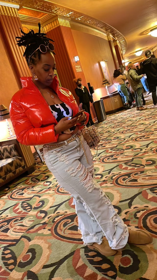 Distressed high waist jeans